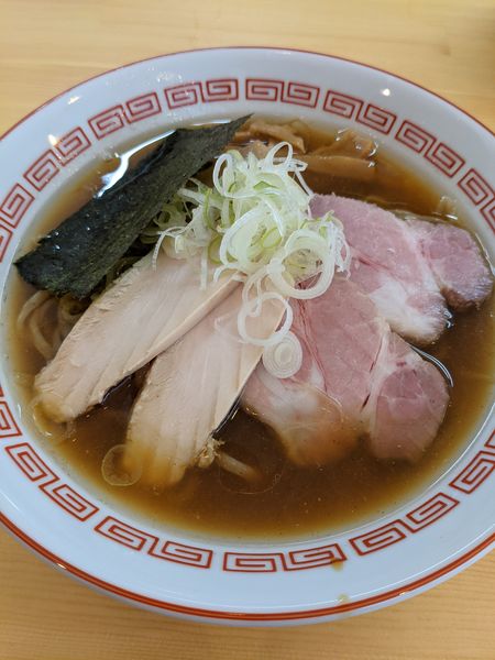 「中華そば＋チャーシュー」@中華そば あら井商店の写真