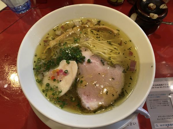 「青森県産ニンニクの汐そば（並）」@Noodles Kitchen GUNNERS 大門浜松町店の写真