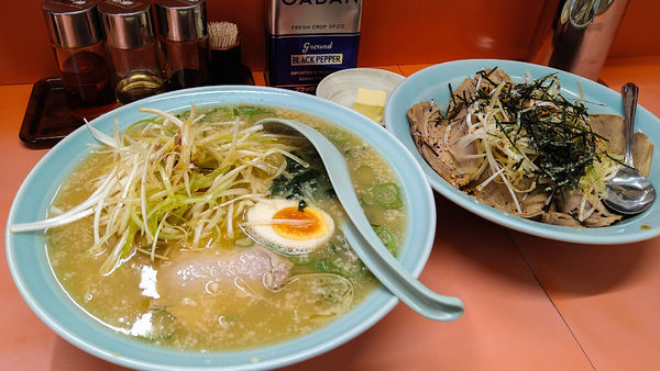 「ねぎラーメン+チャーシュー丼+バター+ビール」@ラーメンショップ マルキチェーン 拝島店の写真
