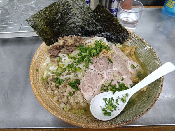 「牛テール塩ラーメン」@覆麺 智の写真