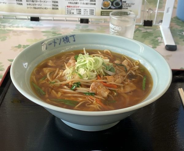 「肉野菜ラーメン」@ラーメン横丁の写真