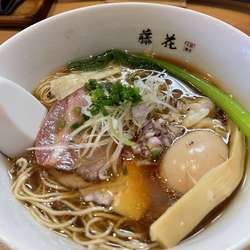 特製醤油らー麺