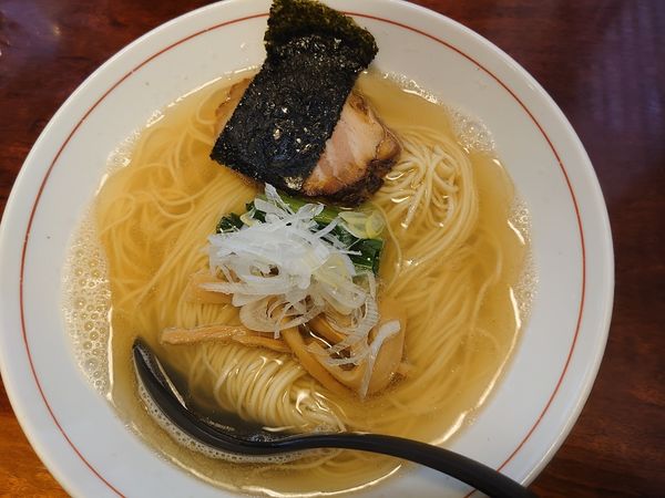 「煮干ラーメン塩味　大盛」@麺屋 はちどりの写真
