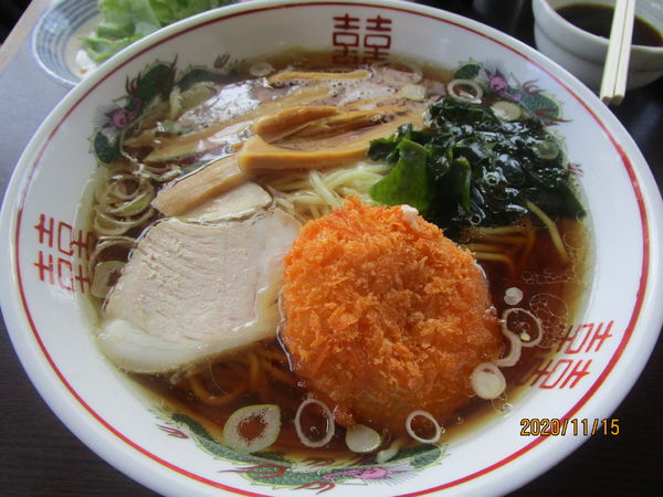 「ラーメン 500円 ＋コロッケ」@そば清の写真