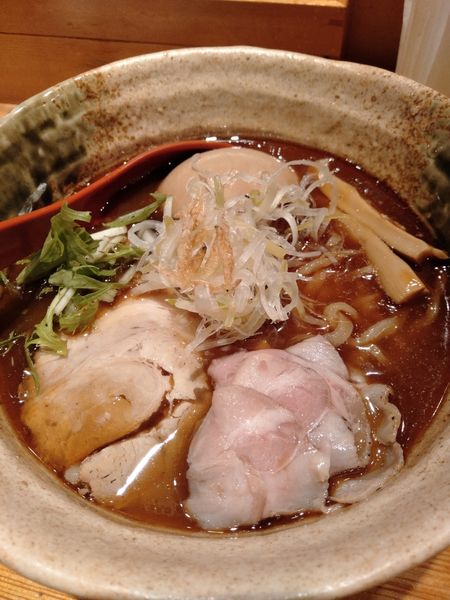 「焼きあご塩ラーメン（味玉、小ライス追加）」@焼きあご塩らー麺 たかはし 新宿本店の写真