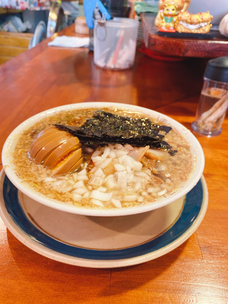 「特製背脂中華そば」@煮干し中華そば ぶっとび亭の写真