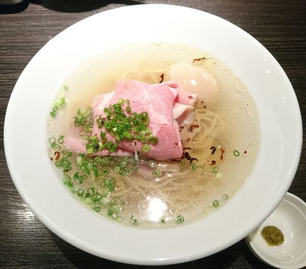 「塩かけそば＋低温チャーシュー＋味玉」@中華そば 十目一八食堂の写真