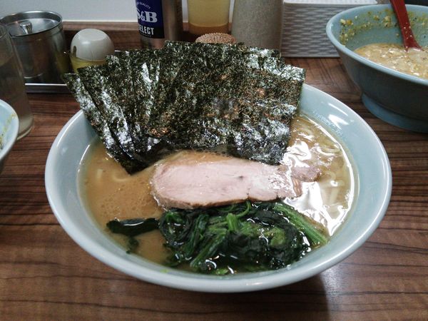 「ラーメン並+海苔 脂多 味濃」@横浜ラーメン 武蔵家 板橋店の写真