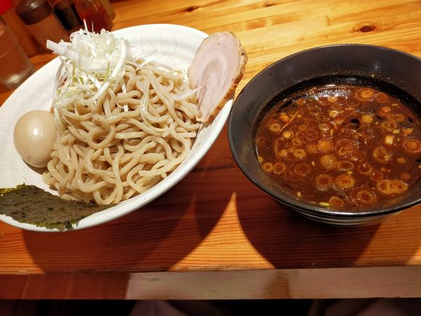 「うしおだし醤油つけめん 大盛 ラーパスで味玉 ¥970」@旭川らーめん かじべえの写真