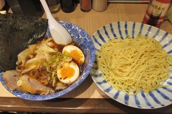 「特製つけ麺　900円」@肉厚わんたん麺と手作り焼売 ら麺亭 浅草支店の写真