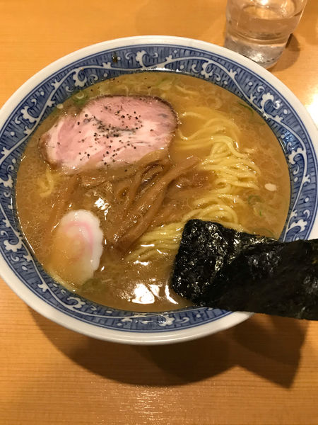 「中華そば大盛り」@中華そば 青葉 学芸大学店の写真