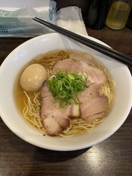 「塩ラーメン＋味玉」@かしわぎの写真