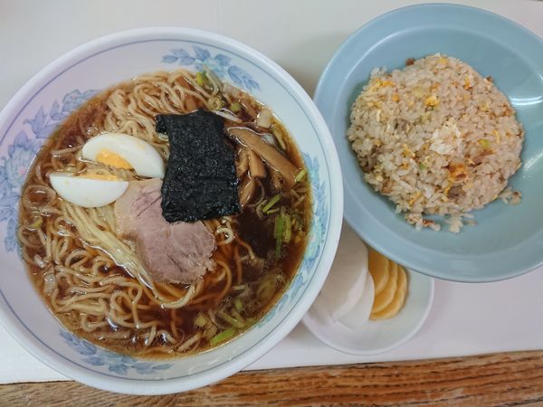 「ラーメン 半チャーハン」@博龍の写真
