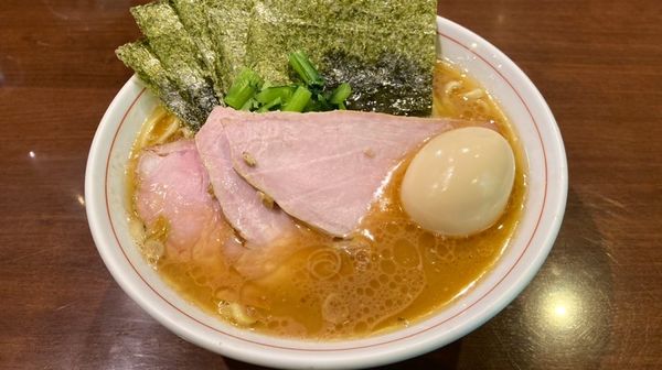 「特製らーめん（もも）」@らーめん飛粋の写真