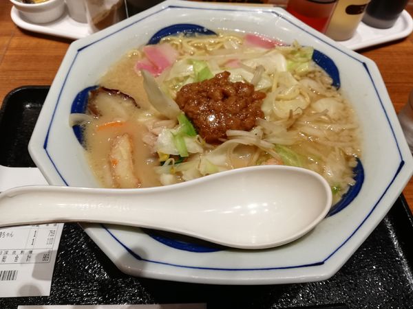 「背脂とんこつ醤油　期間限定」@長崎ちゃんぽん リンガーハット 川越U_PLACE店の写真