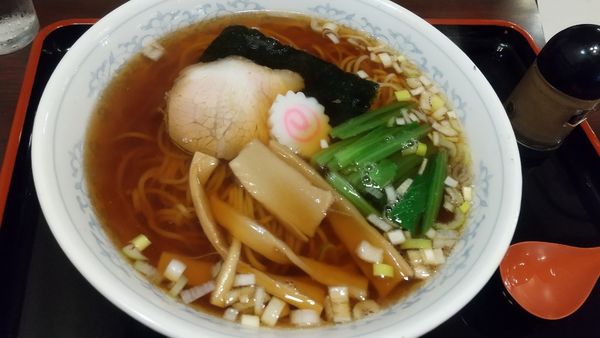 「中華そば750円」@青山やぶそばの写真