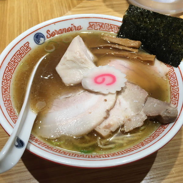 「特製チャーシューそば」@ソラノイロ ARTISAN NOODLESの写真