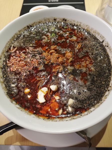 「黒胡麻坦々麺 830円」@甲州屋 別邸の写真