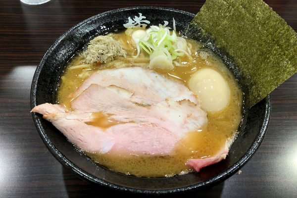 「横道らーめん730円+味玉100円+替玉130円」@横道の写真