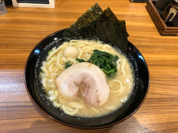 「ラーメン(醤油)」@横浜家系ラーメン 壱角家 落合南長崎店の写真