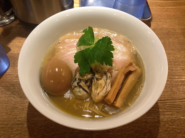 「【限定】特製牡蠣×煮干し塩そば」@中華そば 麺壁九年 本店の写真