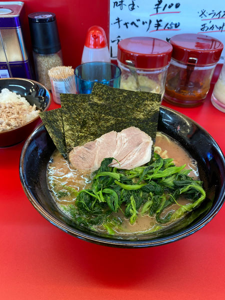 「ラーメン　ほうれん草増し」@家系ラーメン 佐々喜家の写真