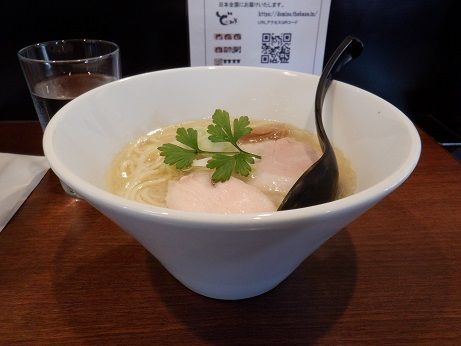 「鶏ゅ白湯塩らーめん」@東京スタイル鶏らーめん ど・みそ鶏の写真