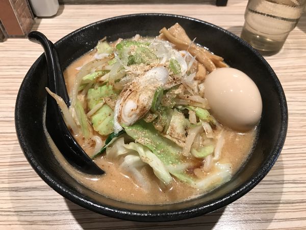 「みそ 820円 + クーポン味玉」@らーめん ぼん蔵の写真