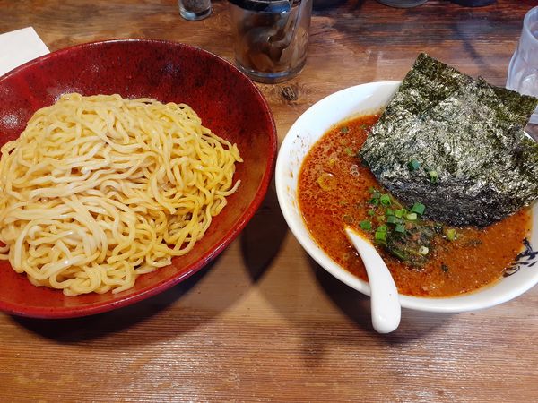 「辛味つけ麺、大盛」@横濱家 鶴川店の写真