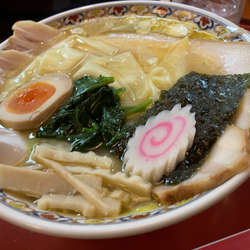 塩チャーシューワンタン麺