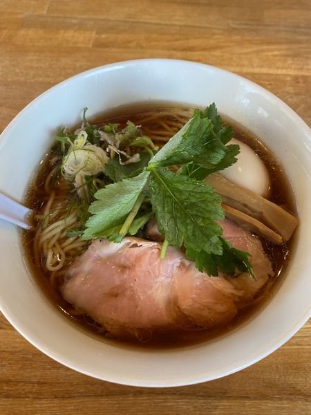 「正油ラーメン大盛り＋味玉」@湖麺屋 Reel Cafeの写真