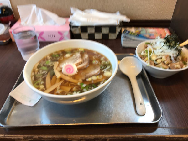 「チャーシューメン　ミニチャーシュー丼」@東京らぁめんちよだの写真