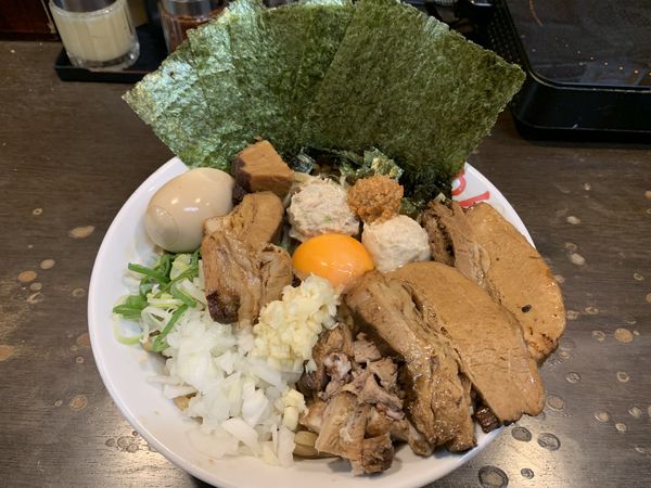 「ガッツ麺DX」@日の出らーめん 横浜桜木町本店の写真