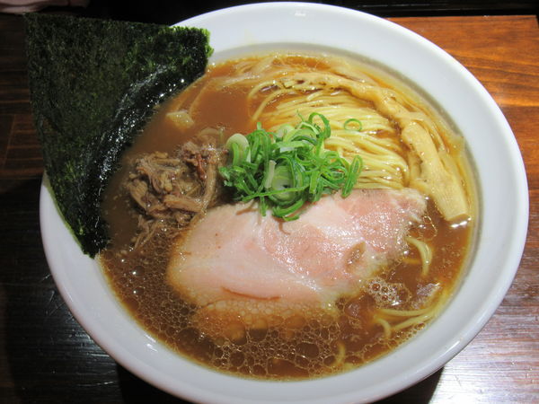 「牛骨しょうゆらーめん（780円）」@麺場らせん -RASEN-の写真