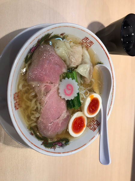 「ちょっとずつワンタン麺　白だし」@キング製麺の写真