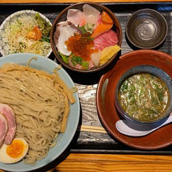 濃厚魚介つけ麺ランチスペシャル大