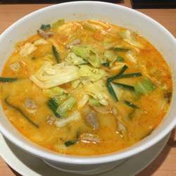 【期間限定】モツ野菜ラーメン(¥640)