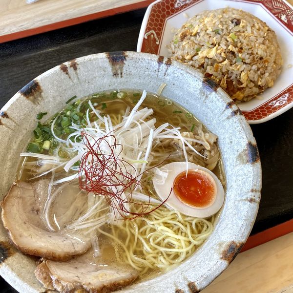 「ランチA 煮干し塩そば+チャーハン(小)」@味よしの写真