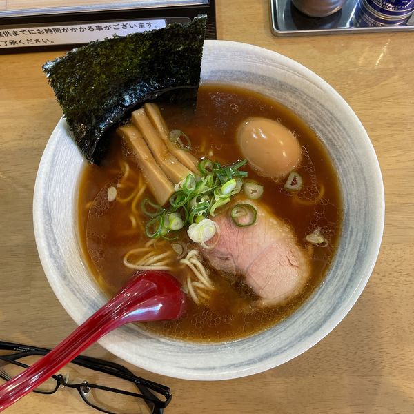 「しょうゆラーメン」@ラーメン ともの写真