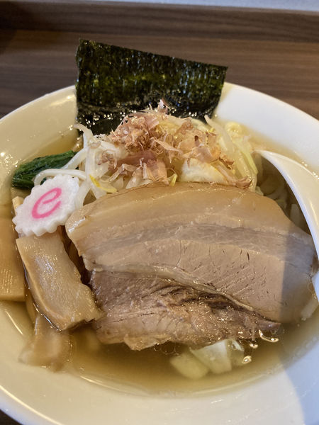 「白ラーメン　中¥900」@ヤマネコ軒の写真