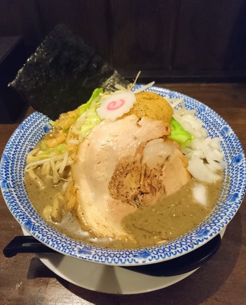 「限定 ニボ豚野菜らーめん」@麺屋 食べいろの写真