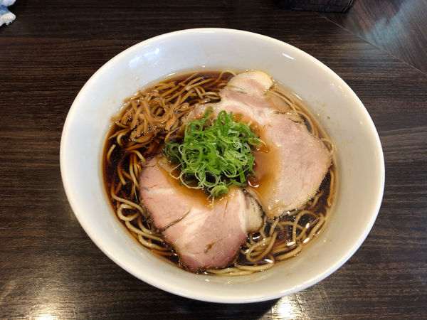 「醤油ラーメン」@かしわぎの写真