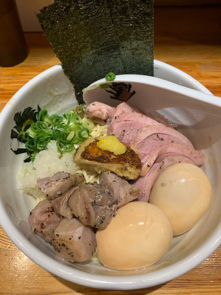 「特製フォアグラ油そば」@満鶏軒の写真