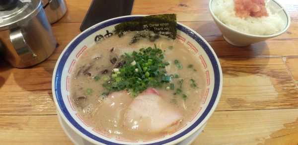 「ラーメン＋明太子ごはん」@博多長浜らーめん 田中商店の写真