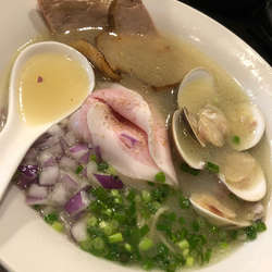 限定ハマグリラーメン