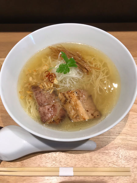 「しおらぁ麺 880円」@らぁ麺や 嶋の写真