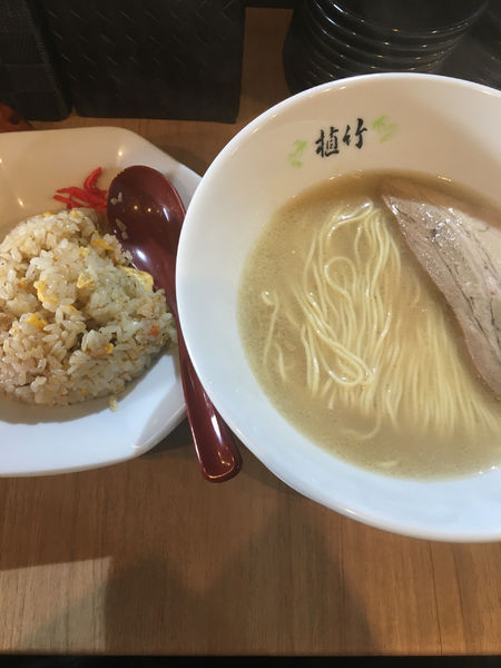 「冬季限定らーめん＋やきめしセット」@やきめし屋 植竹の写真