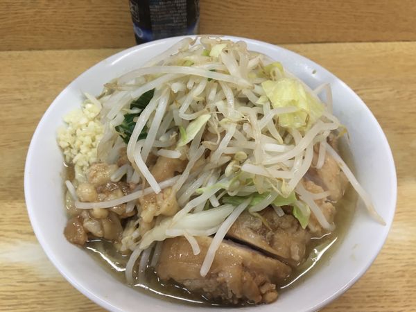 「小豚　少なめ」@ラーメン二郎 環七新新代田店の写真