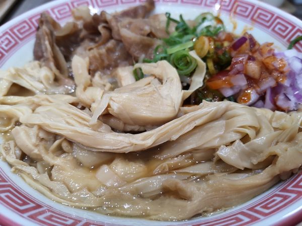 「徳島ラーメン+辛ぁめん+メンマ」@徳島NOODLE ぱどるの写真