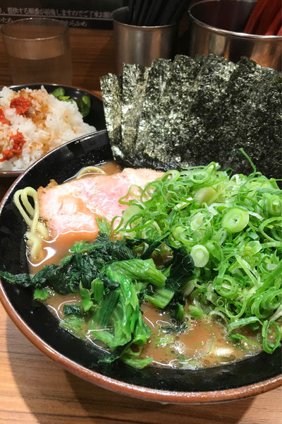 「海苔ねぎらーめん＋ライス」@横浜家系らーめん 輝道家の写真